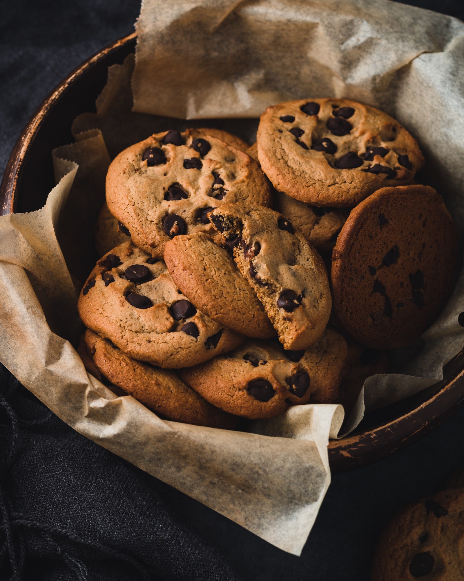 Cookies clásicas de 60 gramos en su bol